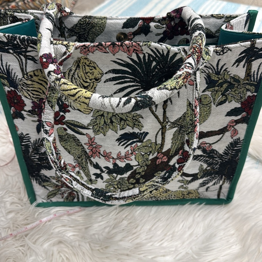 America & Beyond Safari Embroidered Tote Bag - Multicolor - Picture 8 of 12